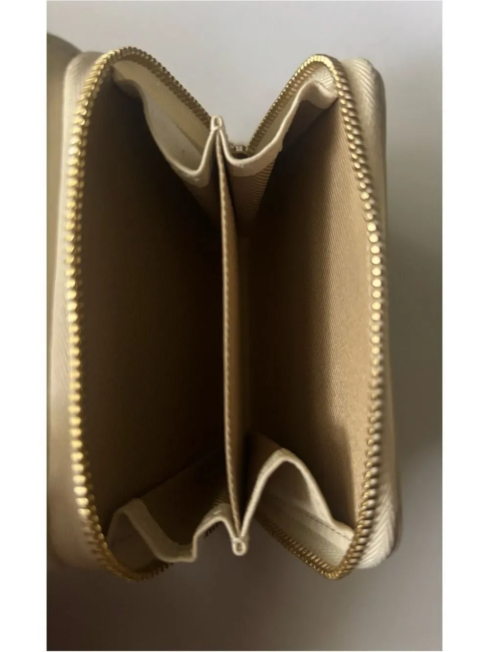 OAD New York Everywhere leather Mini Wallet in Oatmeal